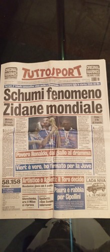 Quotidiano sportivo tuttosport - quotidiano,